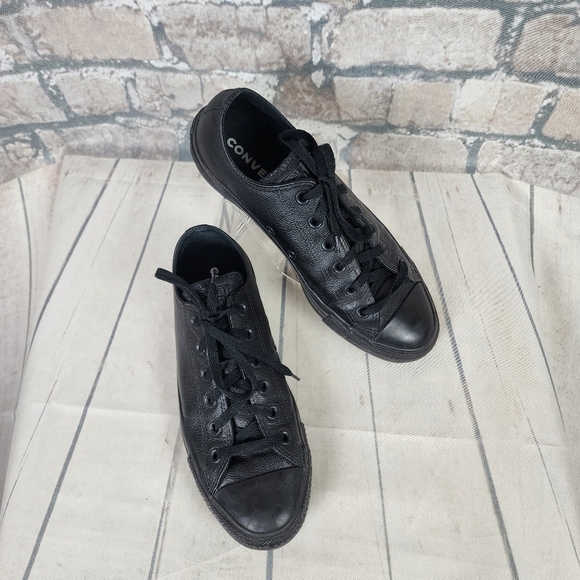 Converse Chuck Taylor All Star Monochromatic Leather Low Top Sneaker Size 8M/10W - Picture 7 of 15